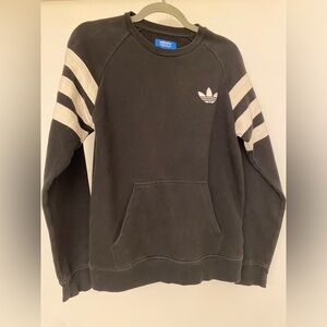 Adidas crewneck with front pocket size small
